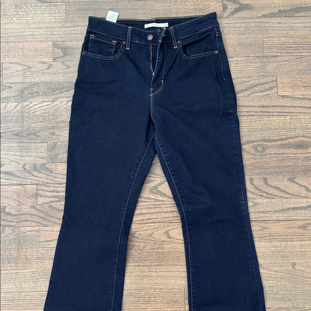 Levi's Women's Dark Blue Boot Cut Jeans - Picture 8 of 13
